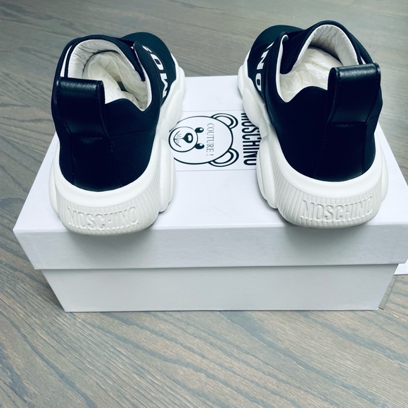 Moschino Teddy Sneakers - Picture 5 of 6